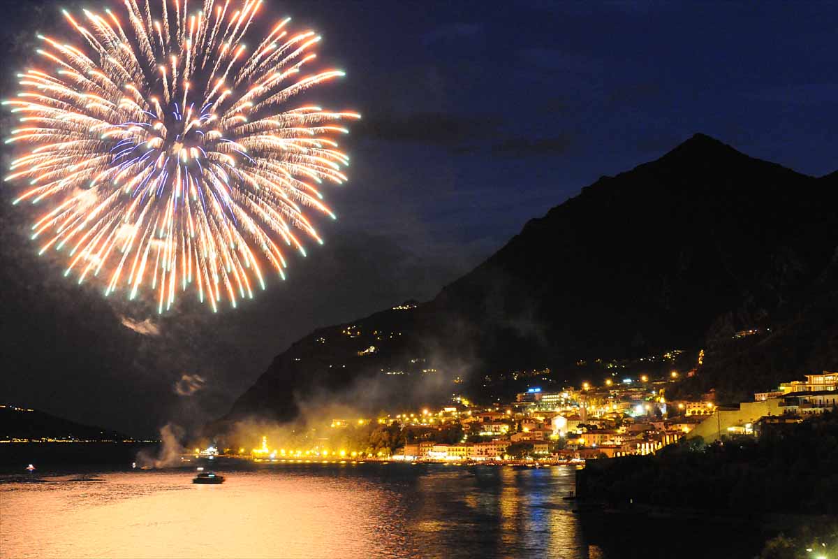FUOCHI D’ARTIFICIO SUL GARDA